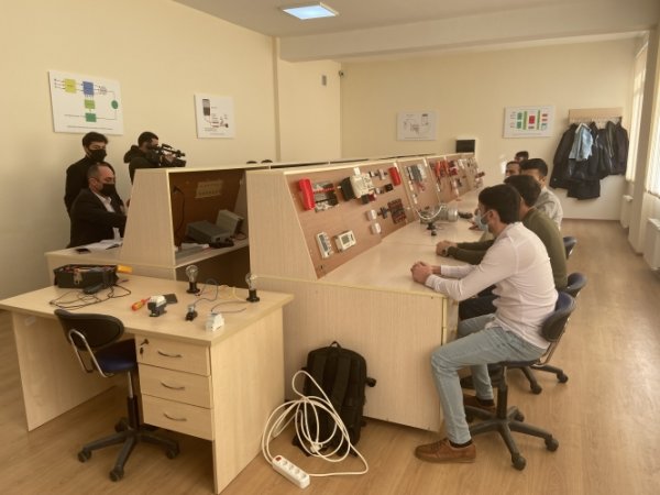 Sumqayıt Kimya Sənaye Parkının ərazisindəki Peşə Təhsil Mərkəzində 8 ixtisas üzrə kadr hazırlığı həyata keçirilir -FOTOLAR