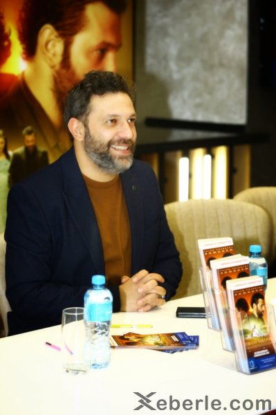 "Zəhər Tuluğu"nun  Sumqayıtdakı imza günündən FOTOLAR