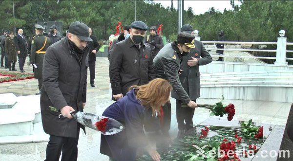 Sumqayıtda 20 Yanvar faciəsi qurbanlarının xatirəsi anılıb - VİDEO(FOTOLAR) Sumqayıtda 20 Yanvar faciəsi qurbanlarının xatirəsi anılıb - VİDEO(FOTOLAR)
