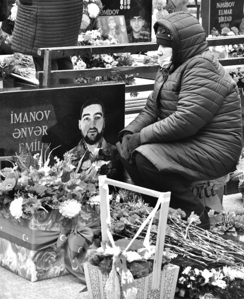 Sumqayıt Şəhidlər Xiyabanı bu gün... - FOTOLAR
