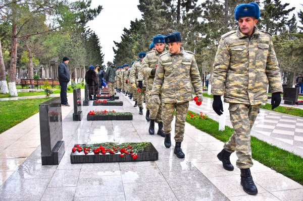 Sumqayıt Şəhidlər Xiyabanı bu gün... - FOTOLAR