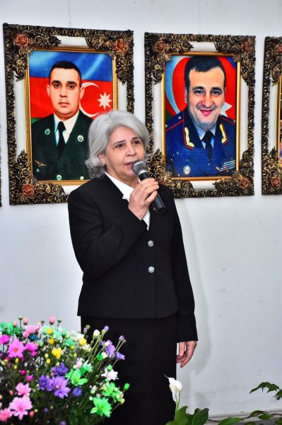 Sumqayıtda "Zirvəyə Ucalanlar" adlı sərgi-tədbir keçirilib - FOTOLAR