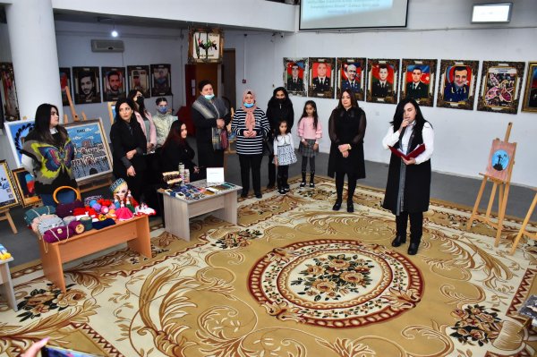 Sumqayıt Dövlət Rəsm Qalereyasında ‘‘Sərhədsiz incəsənət‘‘ adlı sərgi təşkil edilib - FOTOLAR