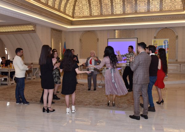 Sumqayıt ayparaçıları Gənclər Gününü qeyd etdi - FOTOLAR