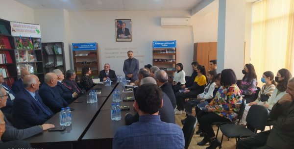 Sumqayıtda yazıçı-publisist Arif Ərşadın kitabının təqdimatı keçirilib - FOTOLAR