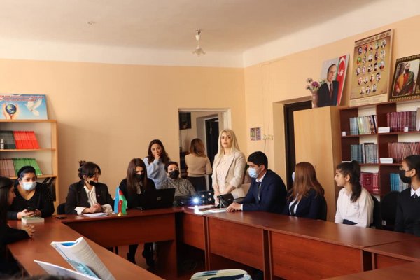 Sumqayıtda “Erkən nigaha son” mövzusunda görüş keçirilib - FOTO