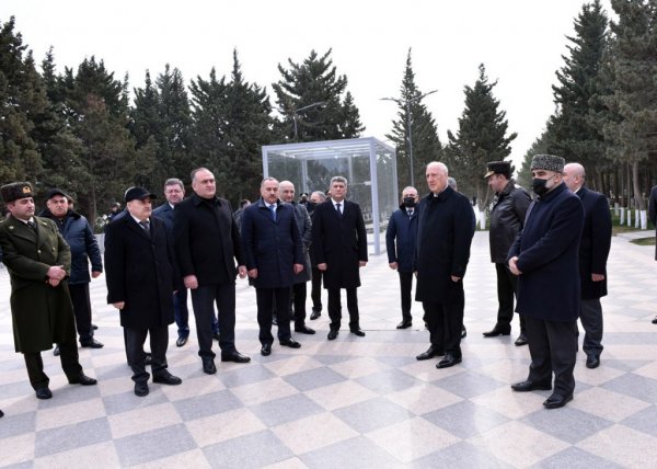 Sumqayıtda Xocalı soyqırımı qurbanlarının xatirəsi anılıb- FOTOLAR