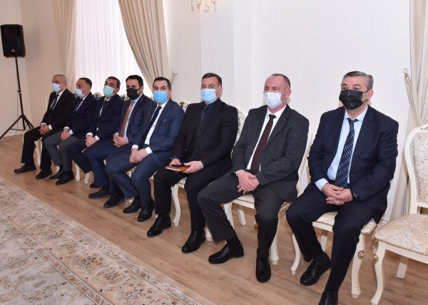 YAP Sumqayıt şəhər təşkilatının sədri Ramiz Hüseynov şəhər ictimaiyyətinə təqdim olunub - FOTO