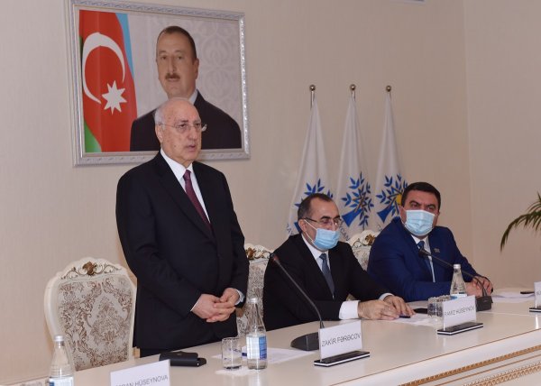 YAP Sumqayıt şəhər təşkilatının sədri Ramiz Hüseynov şəhər ictimaiyyətinə təqdim olunub - FOTO