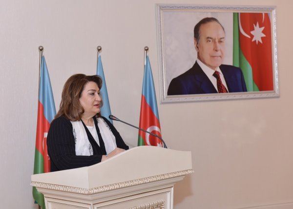 YAP Sumqayıt şəhər təşkilatının sədri Ramiz Hüseynov şəhər ictimaiyyətinə təqdim olunub - FOTO