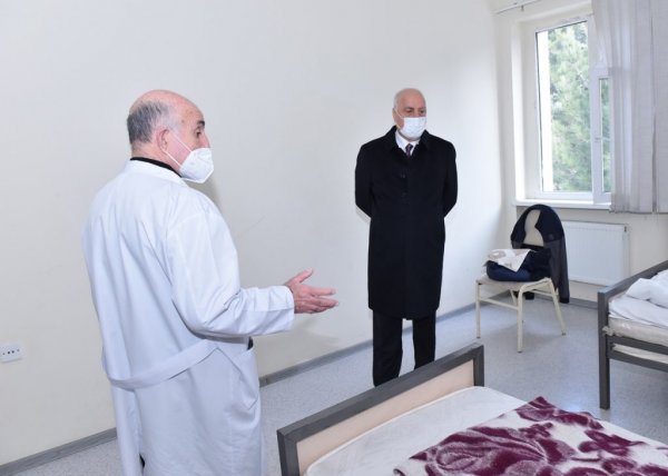 Zakir Fərəcov xəstəxanaya getdi, mövcud vəziyyətlə tanış oldu – FOTOLAR