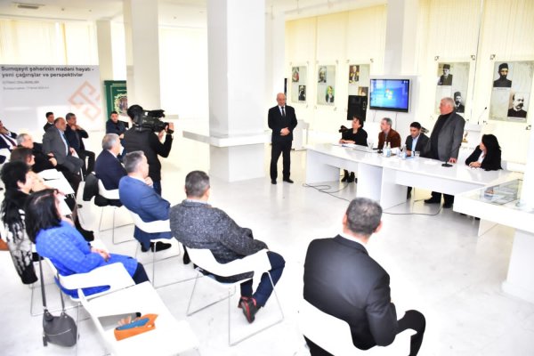 Sumqayıtda istedadlı şair İqbal Nəhmətlə görüş keçirilib - FOTOLAR