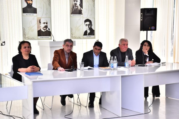 Sumqayıtda istedadlı şair İqbal Nəhmətlə görüş keçirilib - FOTOLAR