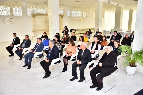 Sumqayıtda istedadlı şair İqbal Nəhmətlə görüş keçirilib - FOTOLAR