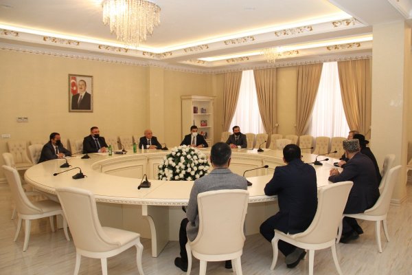 Dövlət Komitəsinin sədri Sumqayıtda vətəndaşları qəbul edib - FOTO Dövlət Komitəsinin sədri Sumqayıtda vətəndaşları qəbul edib - FOTO
