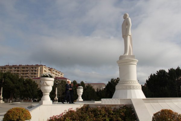 Dövlət Komitəsinin sədri Sumqayıtda vətəndaşları qəbul edib - FOTO
