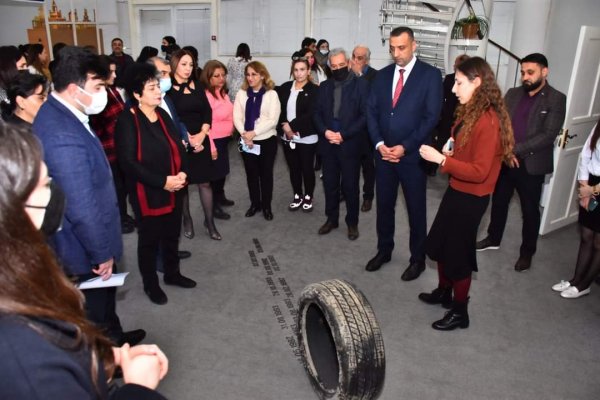 Sumqayıt Dövlət Rəsm Qalereyasında sərgi keçirilib -FOTOLAR 