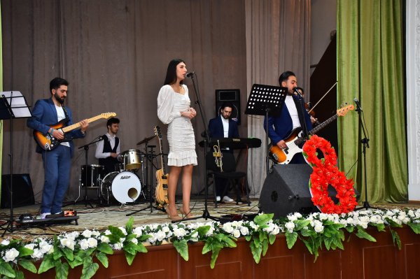 Sumqayıtda “Qadınlar bir çiçəkdir” adlı bayram tədbiri keçirilib - FOTO