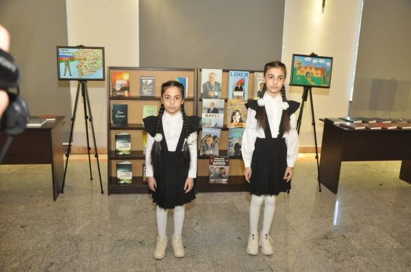 “Qarabağa kitabla gedək!” layihəsinə Sumqayıt Regional Mədəniyyət İdarəsinin Abşeron rayon mədəniyyət müəsisələri də qoşulub - FOTO