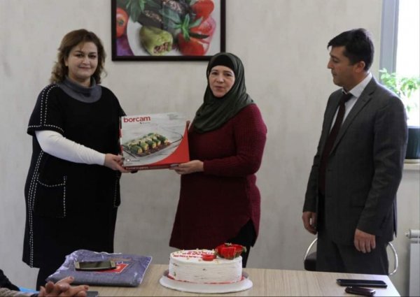 Xızı rayonu üzrə mədəniyyət müəssisələrində çalışan xanımlar təltif olunub -FOTOLAR