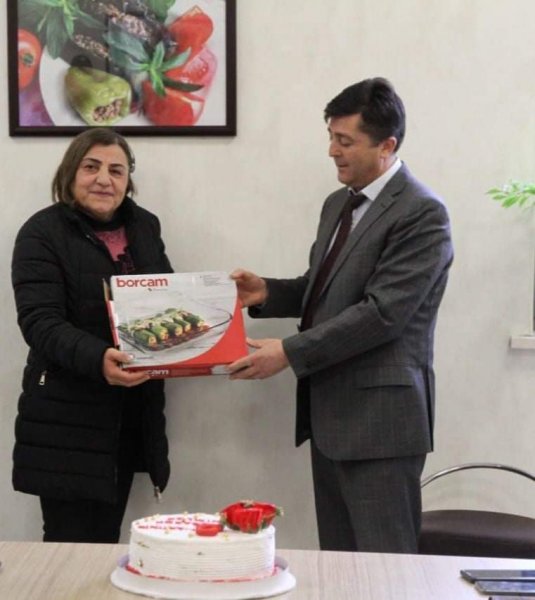 Xızı rayonu üzrə mədəniyyət müəssisələrində çalışan xanımlar təltif olunub -FOTOLAR
