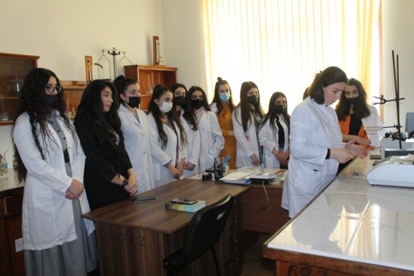 Sumqayıt Texniki Kollecinin 45 tələbəsi institutda təcrübə keçir - FOTO