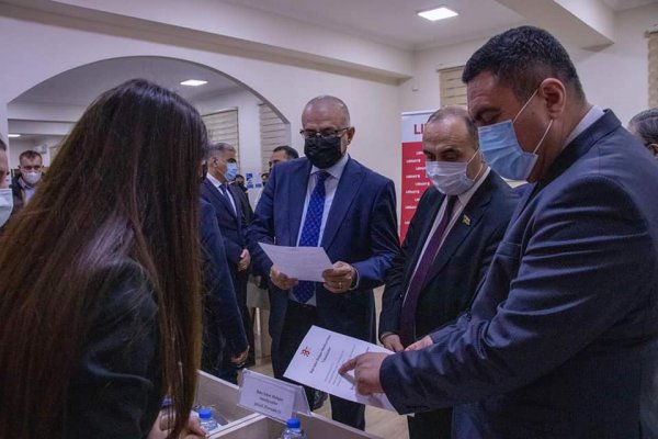 Müşfiq Məmmədli Qərbi Kaspi Universitetində keçirilən əmək yarmarkasında iştirak edib - FOTO Müşfiq Məmmədli Qərbi Kaspi Universitetində keçirilən əmək yarmarkasında iştirak edib - FOTO
