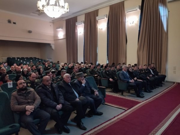 Sumqayıtda “Qısa ömrün səhifəsi” adlı tədbirdə şəhid mayor Taleh Kərimovun xatirəsi anılıb - FOTOLAR