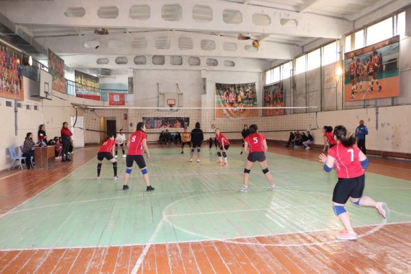 Voleybol üzrə qızlar arasında Sumqayıt birinciliyinə yekun vurulub - FOTO