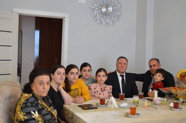Şəhid ailəsi ziyarət edilib - FOTO