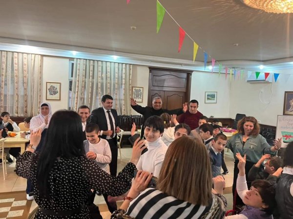 Qubadlı Təhsil Şöbəsi sağlamlıq imkanları məhdud uşaqları sevindirdi -FOTOLAR