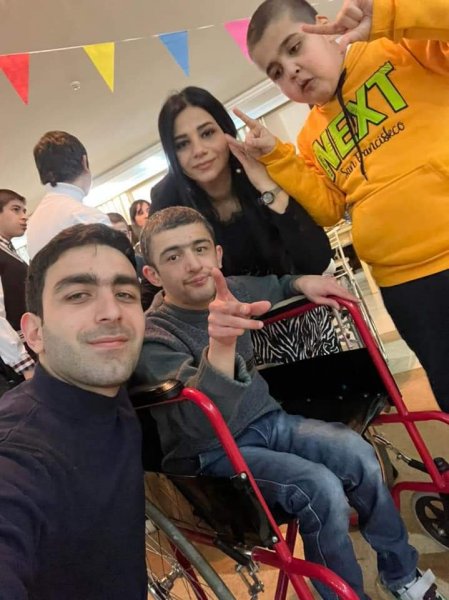 Qubadlı Təhsil Şöbəsi sağlamlıq imkanları məhdud uşaqları sevindirdi -FOTOLAR