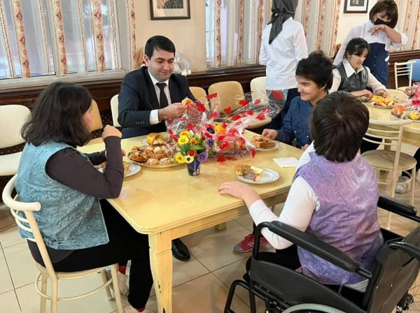 Qubadlı Təhsil Şöbəsi sağlamlıq imkanları məhdud uşaqları sevindirdi -FOTOLAR