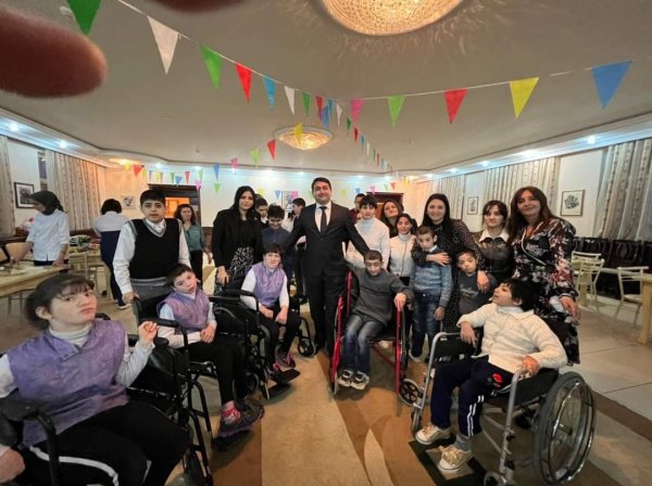 Qubadlı Təhsil Şöbəsi sağlamlıq imkanları məhdud uşaqları sevindirdi -FOTOLAR