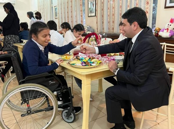 Qubadlı Təhsil Şöbəsi sağlamlıq imkanları məhdud uşaqları sevindirdi -FOTOLAR