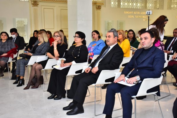 Sumqayıtda “Türkdilli xalqların Novruz adət-ənənələri” adlı beynəlxalq konfrans keçirilib - FOTOLAR Sumqayıtda “Türkdilli xalqların Novruz adət-ənənələri” adlı beynəlxalq konfrans keçirilib - FOTOLAR