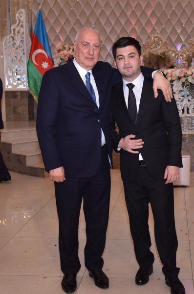 Sumqayıtın icra başçısı  "Vətən Müharibəsi Qəhrəmanı"nın toy mərasimində iştirak edib - FOTO
