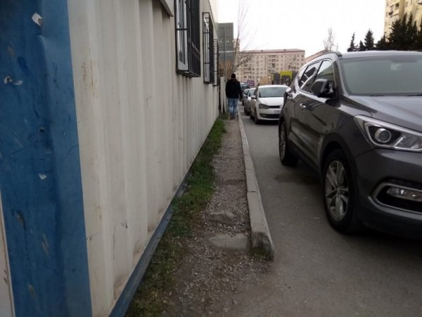 Sumqayıtda illərdi həllini tapmayan səki problemi - FOTOLAR