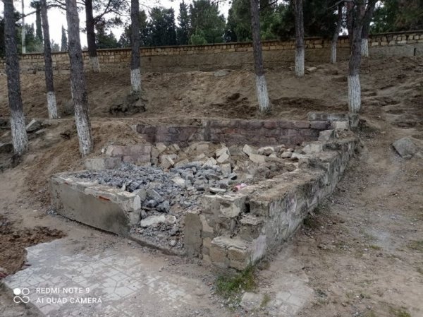 Sumqayıtda sakinlərin narahatlığına səbəb olan tikili söküldü - FOTO