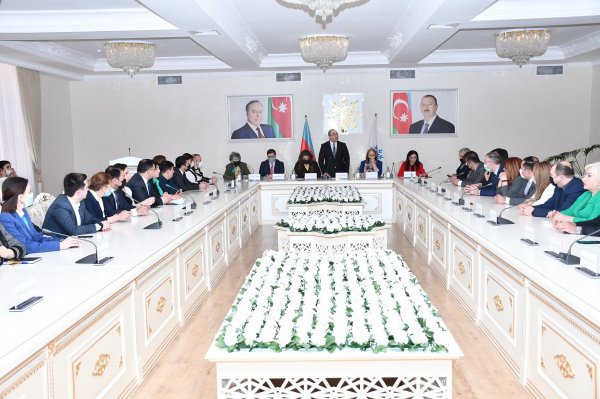 Sumqayıtda “Gender siyasətinin təşviqi-milli prioritetlər” mövzusunda tədbir keçirilib - FOTO Sumqayıtda “Gender siyasətinin təşviqi-milli prioritetlər” mövzusunda tədbir keçirilib - FOTO
