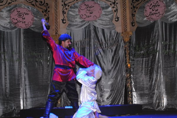 Sumqayıt Dövlət Dram Teatrı yeni tamaşa təqdim edəcək