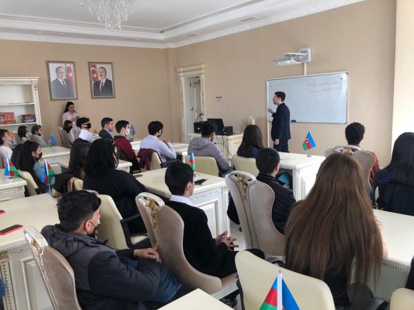 Xidmət Sahələri üzrə Sumqayıt Dövlət Peşə Təhsil Mərkəzinin tələbələri "Depressiya və onun sosial-psixoloji səbəbləri" adlı təlimdə - FOTO
