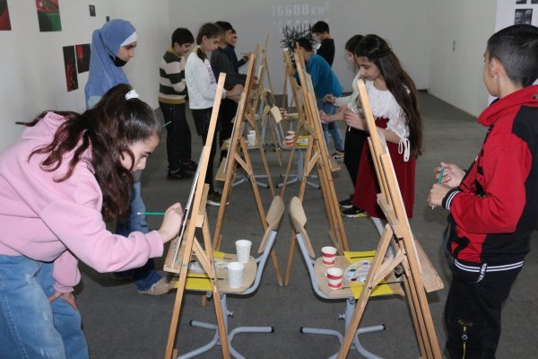 "YARAT" Müasir İncəsənət Məkanı tərəfindən Sumqayıt Dövlət Rəsm Qalereyasında sərgi çərçivəsində tədbir təşkil edilib - FOTO