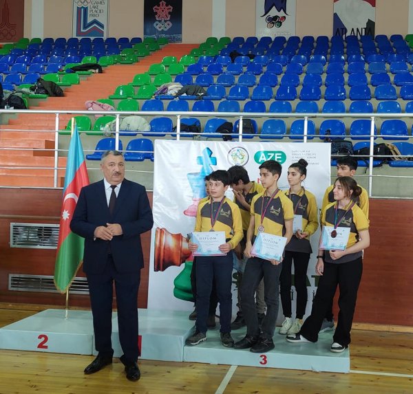 Sumqayıtda Aprel şəhidlərinin əziz xatirəsinə həsr olunmuş şahmat turniri başa çatıb - FOTO