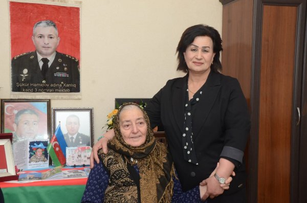 Sumqayıtda Milli Qəhrəman Şükür Həmidovun ailəsi ziyarət olunub - FOTO