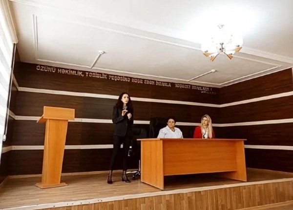 Sumqayıtda  “İnsan alveri və qadın zorakılığına qarşı mübarizə” mövzusunda maarifləndirici görüş keçirilib - FOTO