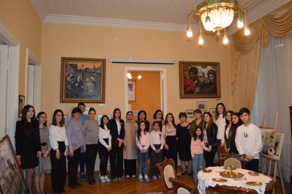 “Nərimanovu anırıq” adlı rəsm sərgisi təşkil edilib - FOTOLAR