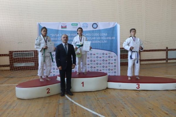 Sumqayıtda “Şuşa İli”nə həsr olunmuş cüdo üzrə U-15 yeniyetmələr arasında şəhər birinciliyi keçirilib - FOTOLAR