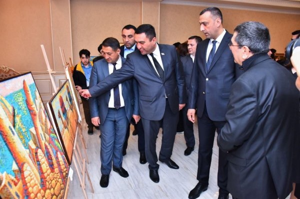 Sumqayıtda peşəkar rəssamların “İz” adlı yaradıcılıq sərgisi keçirilib - FOTOLAR