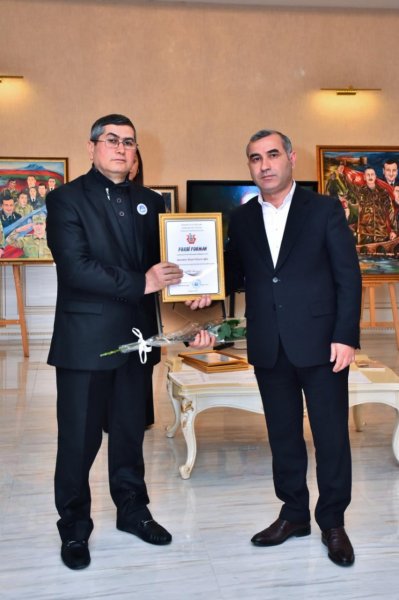 Sumqayıtda peşəkar rəssamların “İz” adlı yaradıcılıq sərgisi keçirilib - FOTOLAR